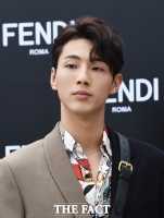  지수 소속사 '학폭 의혹 중대히 인지…제보 받겠다' (공식)