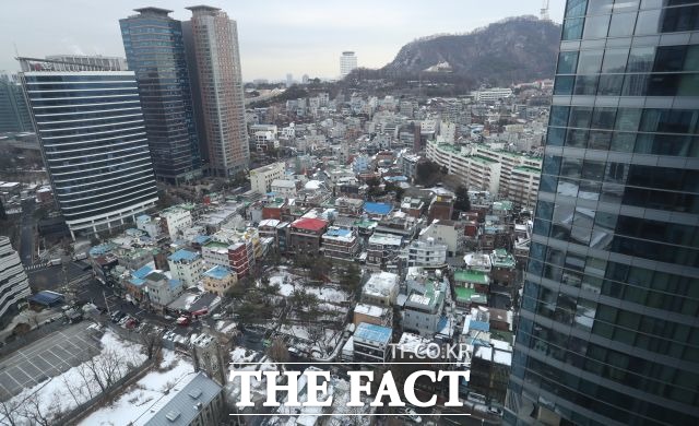 서울시가 위험건축물 실태점검을 완료하고 올해 안전관리 계획을 추진한다고 발표했다. /사진공동취재단