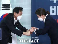  '나경원 누른 오세훈' [포토]