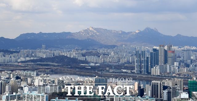 서울시가 미세먼지 계절 관리제 시행 후 초미세먼지가 10% 감소했다고 밝혔다. /임세준 기자