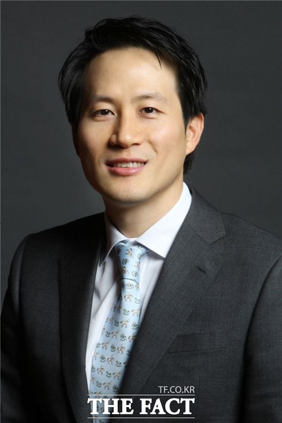 10일 서울 중앙지법은 박철완 상무가 신청한 의안상정가처분 신청을 인용했다. 이로써 박철완 상무가 제시한 배당 확대의 건도 오는 26일 열리는 주주총회에 안건으로 상정됐다. /금호석유화학 제공