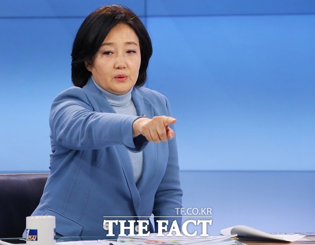 박영선 더불어민주당 서울시장 후보가 12일 한국토지주택공사(LH) 직원들의 신도시 땅 투기 의혹과 관련해 민주당에 특별검사 도입을 건의했다. /국회사진취재단