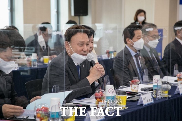 군산시가 조직문화 개선을 위해 내부행정시스템에 자율성과 익명성이 보장되는 무기명 토론방을 개설했다고 15일 밝혔다. /군산시 제공