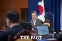  [속보] 문 대통령 내외, 오는 23일 '아스트라제네카 백신' 접종