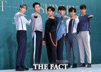  '불화설' 신화, 멤버 전격 회동…'장수돌' 타이틀 이어갈까