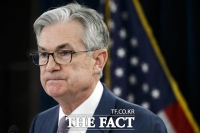  美 연준, 기준금리 '동결'…경제성장률 전망치는 상향 조정