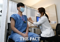  '백신 무서워 못 맞겠다' 부작용 우려에 보장 보험 속속 등장