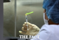  코로나19 백신 접종 후 확진 총 57명…AZ 53명·화이자 4명