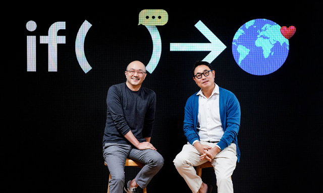 카카오가 제주도 본사에서 제26기 정기 주주총회를 개최하고, 상정된 안건을 원안대로 승인했다. 여민수(오른쪽)·조수용 카카오 공동 대표의 모습. /카카오 제공