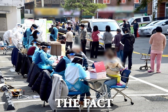 진주시 상대동 행정복지센터에 설치된 임시 선별진료소. /진주시 제공