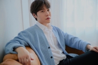  '빅히트 1호 가수' 이현, 빅히트와 재계약…14년 동행