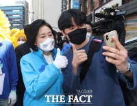  박영선, 시민과 함께 '엄지 척' [포토]