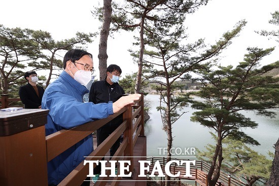 임실군이 옥정호의 봄철 관광객 맞이를 위해 철저한 수질관리와 주요 핵심사업 점검에 돌입했다. /임실군 제공