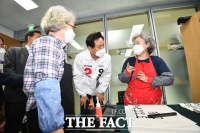  서예교실 찾은 오세훈 [포토]