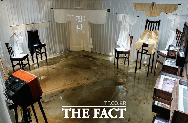 전북 남원시는 지난 1일부터 5월 30일까지 남원의 근현대기록을 모아둔 남원다움에서 천의 기억, 짓;다 특별기획전을 열고 있다. /남원시 제공