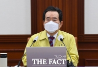  정세균 '코로나 확산세 안 꺾이면 강도 높은 방역대책 검토'