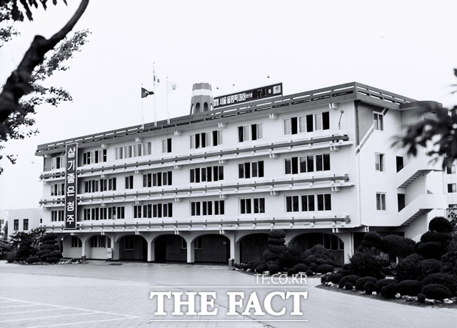 서울올림픽이 열린 1988년 당시 청주시청사./청주시청 제공