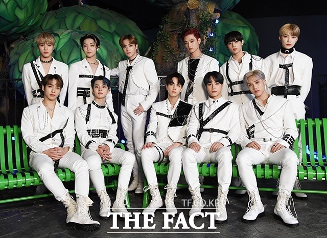 그룹 더보이즈가 지난해 로드 투 킹덤을 통해 급성장한 것에 이어 킹덤에서도 좋은 강렬한 무대를 보여주며 또 한 번 큰 폭의 도약을 기대케 했다. 사진은 지난해 12월 열린 더팩트 뮤직 어워즈 참석 당시 모습. /배정한 기자