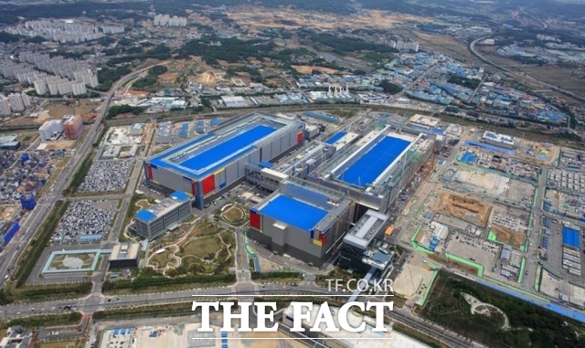 삼성전자 평택 반도체 캠퍼스 2라인 전경.