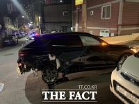  '뒷바퀴 빠진 채 14㎞가량 도주'…음주사고 20대 현행범 체포