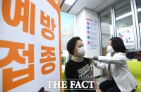  방역당국, AZ 백신 '30세 미만' 접종 중단 이유는