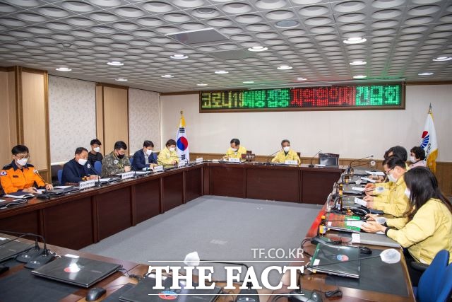 울릉군 보건의료원은 12일 울릉군청 제2회의실에서 코로나 19 예방접종 지역협의체 간담회를 개최했다. /울릉군 제공