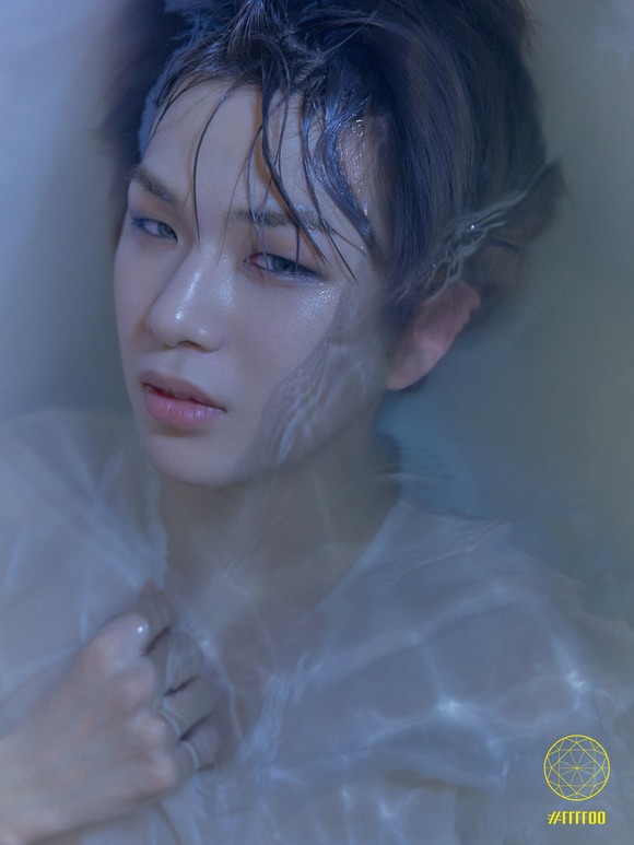 강다니엘은 앨범 전곡 작사에 참여했고 보이는 것이 전부가 아니다라는 명제로 모든 스토리를 풀었다. /커넥트엔터 제공