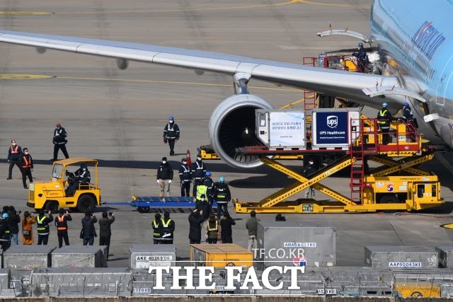 정부가 백신 수급에 차질 없도록 관리하겠다고 밝혔다. /남용희 기자