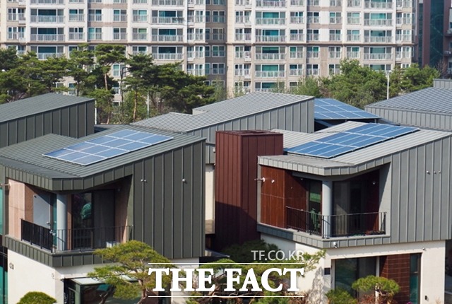 천안시와 아산시가 신재생에너지 주택 지원사업을 본격 시행하고 있는 가운데 양 시가 규모면에서 큰 차이를 보이고 있는 것으로 나타났다. / 아산시 제공