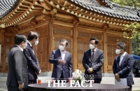  文대통령 만난 오세훈·박형준, 李·朴 '사면' 재건축 '규제 완화' 건의