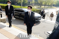  출근하는 박범계 법무부 장관 [포토]