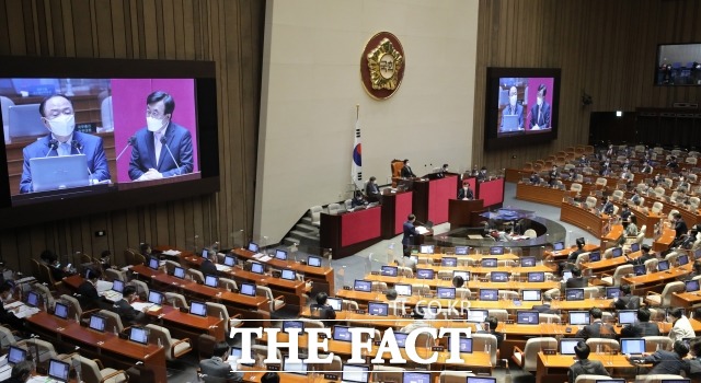 서병수 국민의힘 의원이 박근혜 전 대통령 탄핵에 대해 잘못됐다고 발언하면서 정치권에 파장이 일고 있다. /남윤호 기자