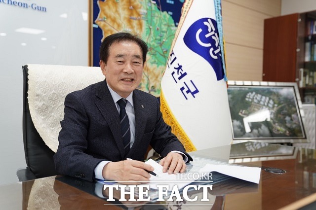 수도권내륙선 광역철도 유치를 이끈 송기섭 진천군수. / 진천군 제공