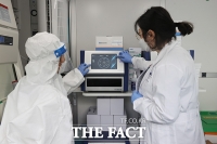  서울대, '코로나19 신속 분자진단 검사 시범 도입' [TF사진관]