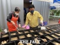  최충진 청주시의장, 저소득 가정 전달 도시락에 사랑 담다