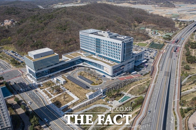 세종충남대병원 본관과 헬스케어센터 건물이 사용승인을 받았다. /세종시 제공