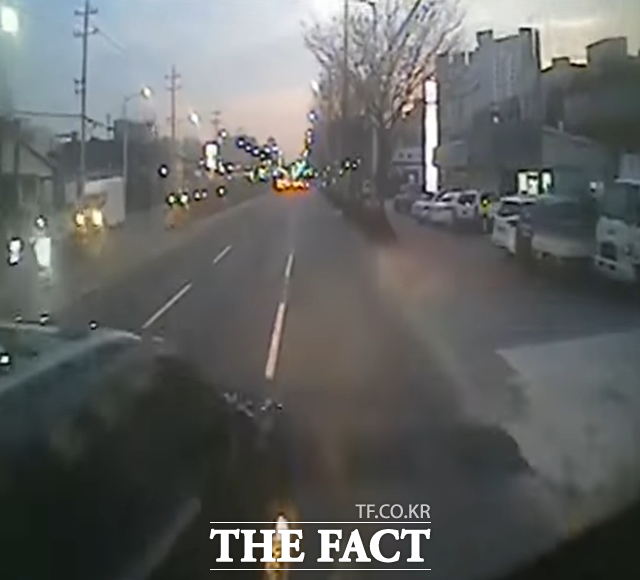 지난 2019년 일어난 진주 시내버스와 렉스턴 SUV차량 칼치기 충돌사고 영상./유튜브 한문철TV 캡처
