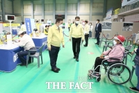  화순군, 코로나19 백신 ‘1차 접종 1만 명 돌파’...전체 20%