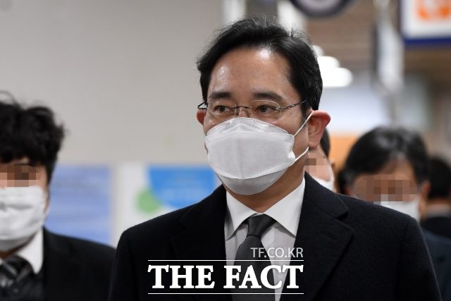 이재용 삼성전자 부회장이 고(故) 이건희 삼성전자 회장이 보유한 삼성생명 주식의 절반을 상속받았다. /더팩트 DB