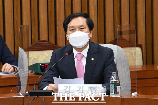 김기현 의원이 30일 국민의힘 새 원내대표로 선출됐다. 지난 26일 초선들과의 대화-원내대표 후보에게 듣는다 토론회에 참석한 김 의원. /남윤호 기자