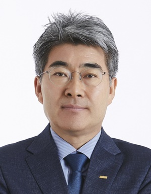 순천향대천안병원 김대식 사무처장이 국무총리 표창을 수상했다. / 순천향대천안병원 제공