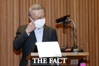  '불가리스 논란' 남양유업 홍원식 회장 사퇴…'자식에게 경영권 물려주지 않을 것'(영상)