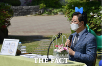  양승조 충남지사, 어린이날 부여 삼신늘푸른동산 방문