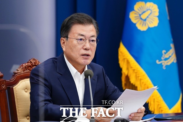 박경미 청와대 대변인은 6일 문재인 대통령은 멕시코시티 메트로 12호선 구간의 고가철로 붕괴로 인해 다수의 사상자가 발생한 사고와 관련, 5일 오브라도르 멕시코 대통령 앞으로 위로 서한을 보냈다고 밝혔다. /청와대 제공