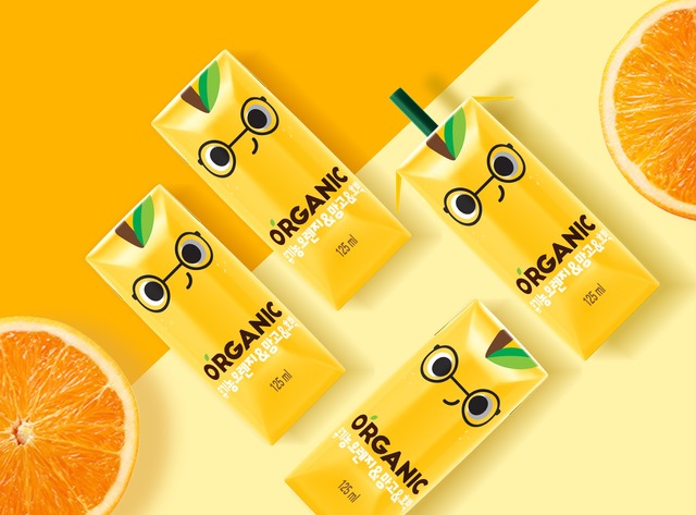 롯데칠성음료가 오가닉의 4번째 제품인 유기농 오렌지&망고&호박을 출시했다. /롯데칠성음료 제공