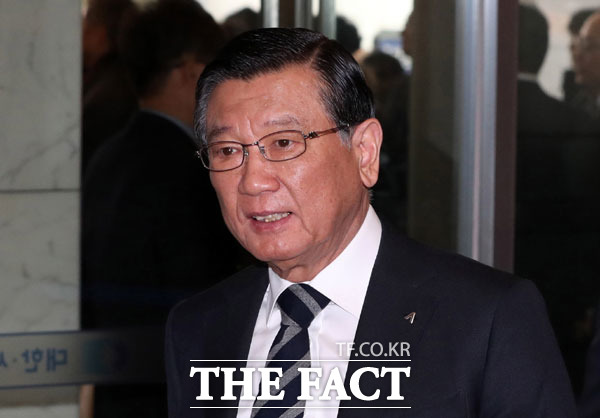 검찰이 계열사 부당지원 의혹을 받는 박삼구 전 금호아시아나그룹 회장에 대해 구속영장을 청구했다. /임세준 기자