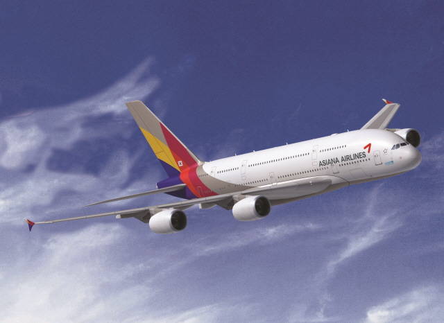 아시아나항공이 호주 컨셉의 A380 무착륙 관광비행을 운항한다. 사진은 아시아나항공 A380 모습. /아시아나항공 제공