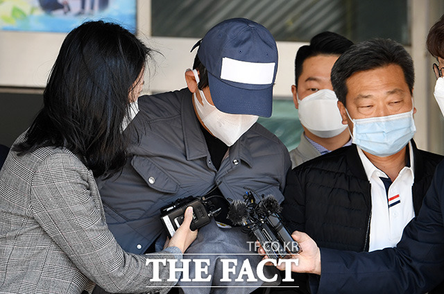 김봉현 전 스타모빌리티 회장과 공모해 자금을 횡령한 혐의로 기소된 이강세 스타모빌리티 대표가 1심에서 징역 5년의 실형을 선고받았다. /임영무 기자
