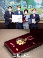  6·25 혼란으로 전달 못한 '훈장'… 70년만에 아들이 받아