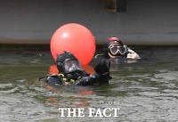 [속보] 경찰, 고 손정민 씨 친구 휴대폰 발견